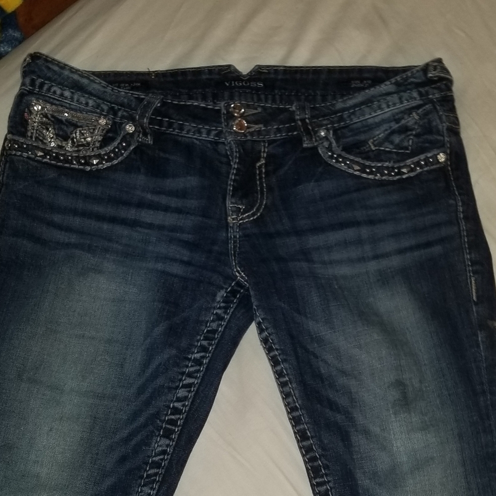 Vigoss Capri with embellished front and back pockets